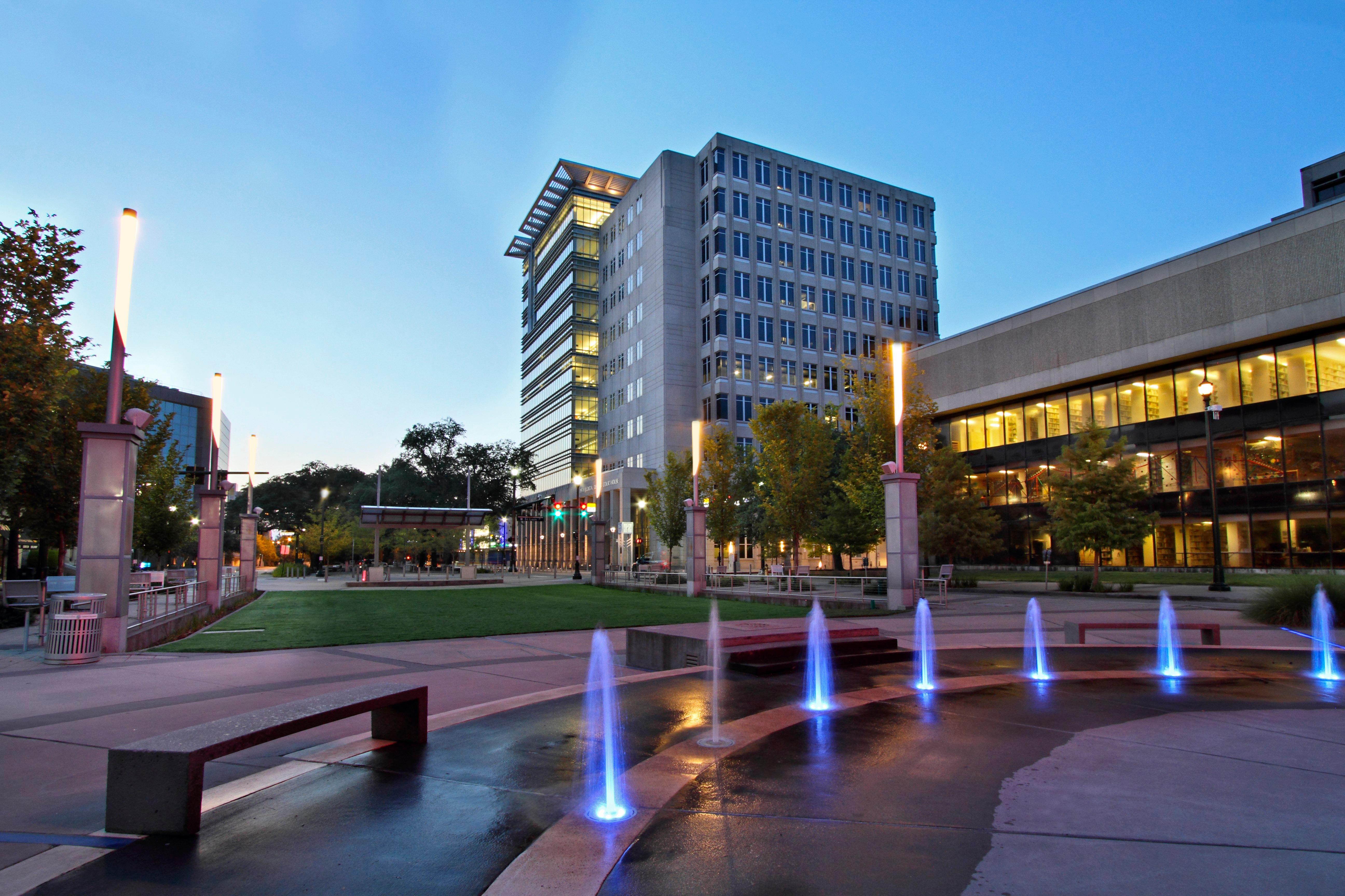 Holiday Inn Express Baton Rouge Downtown, An Ihg Hotel Exterior foto